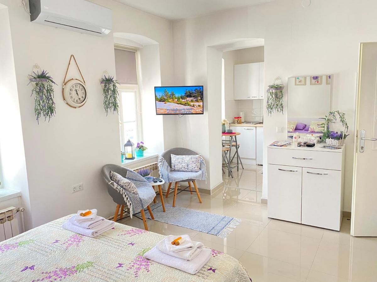 Korzo Tuzla Apartment ภายนอก รูปภาพ